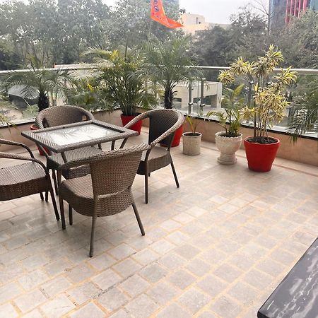 Gazebo Inn&Suites Medanta Gurgaon Bagian luar foto