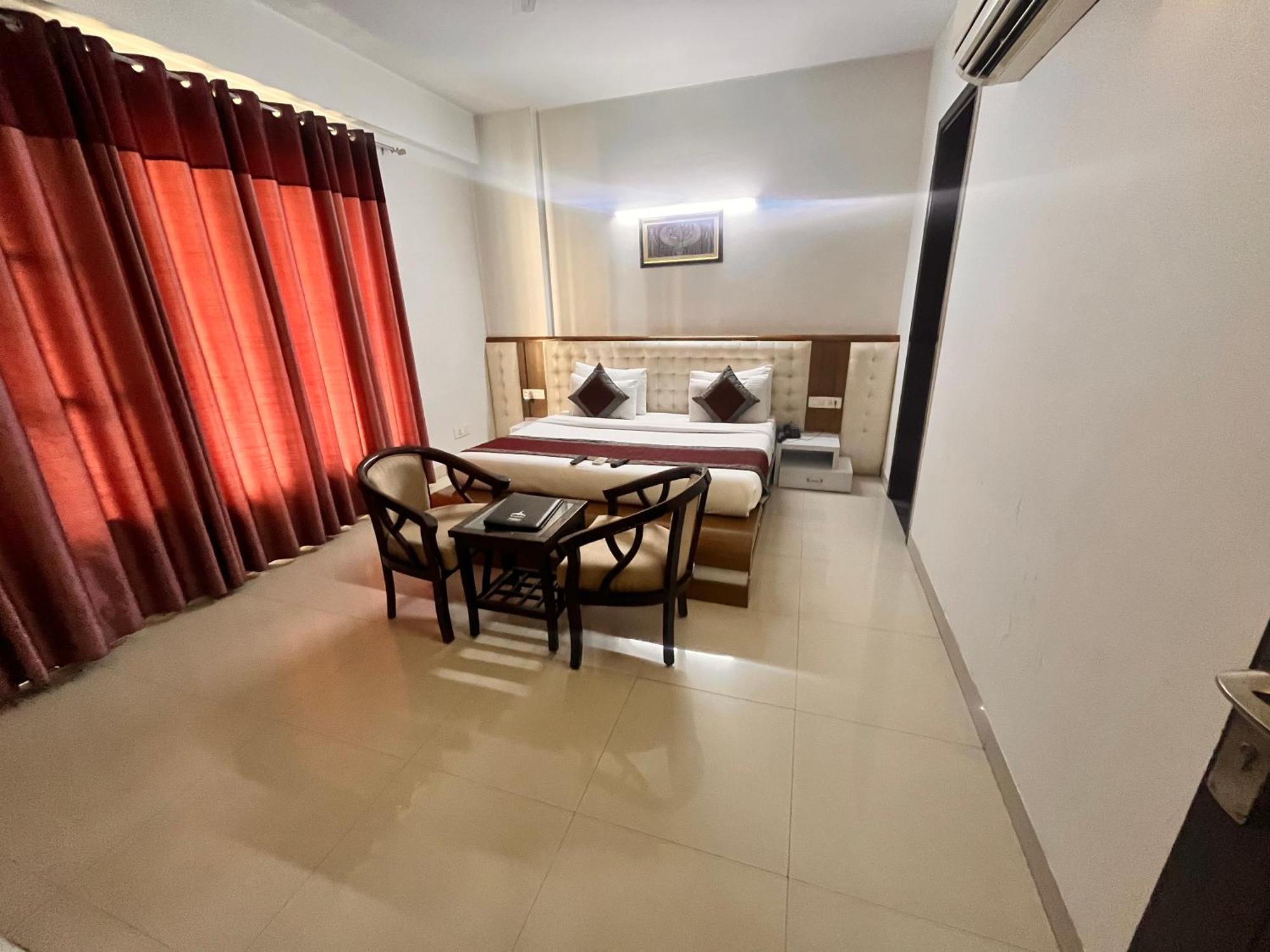 Gazebo Inn&Suites Medanta Gurgaon Bagian luar foto