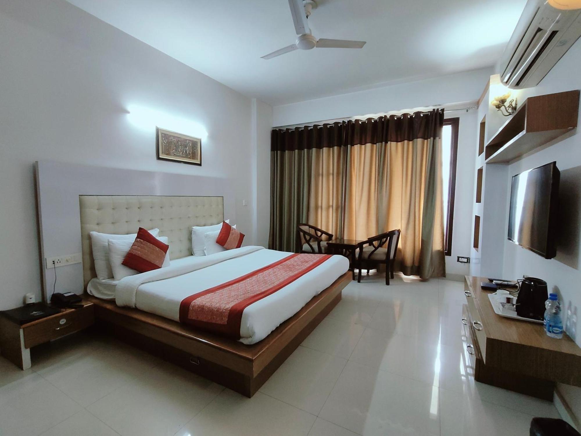 Gazebo Inn&Suites Medanta Gurgaon Bagian luar foto