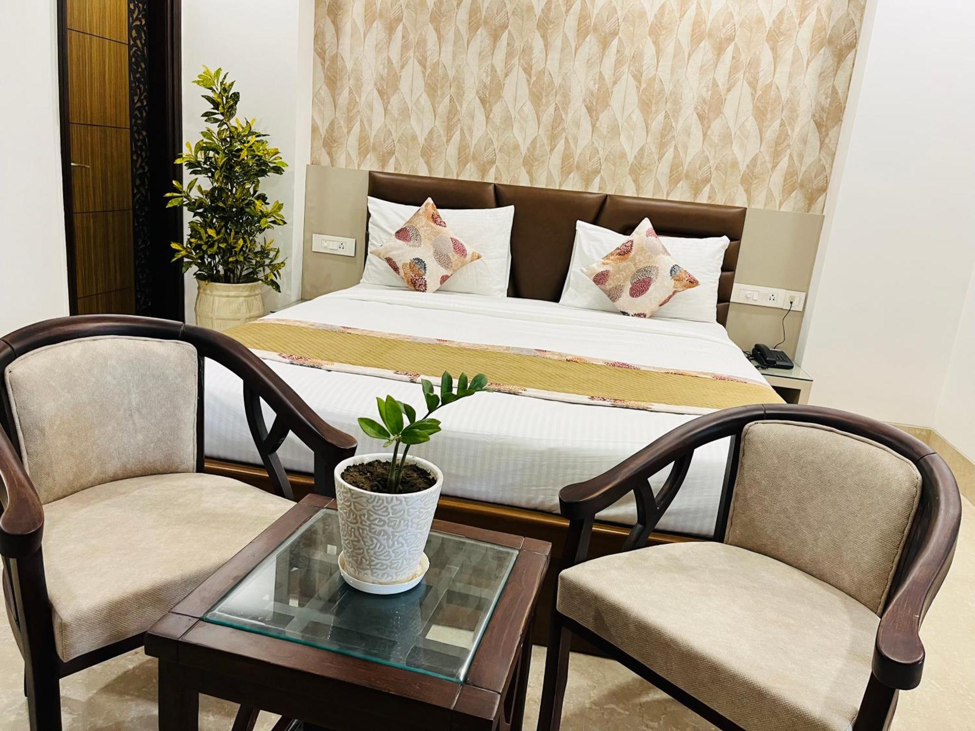 Gazebo Inn&Suites Medanta Gurgaon Bagian luar foto