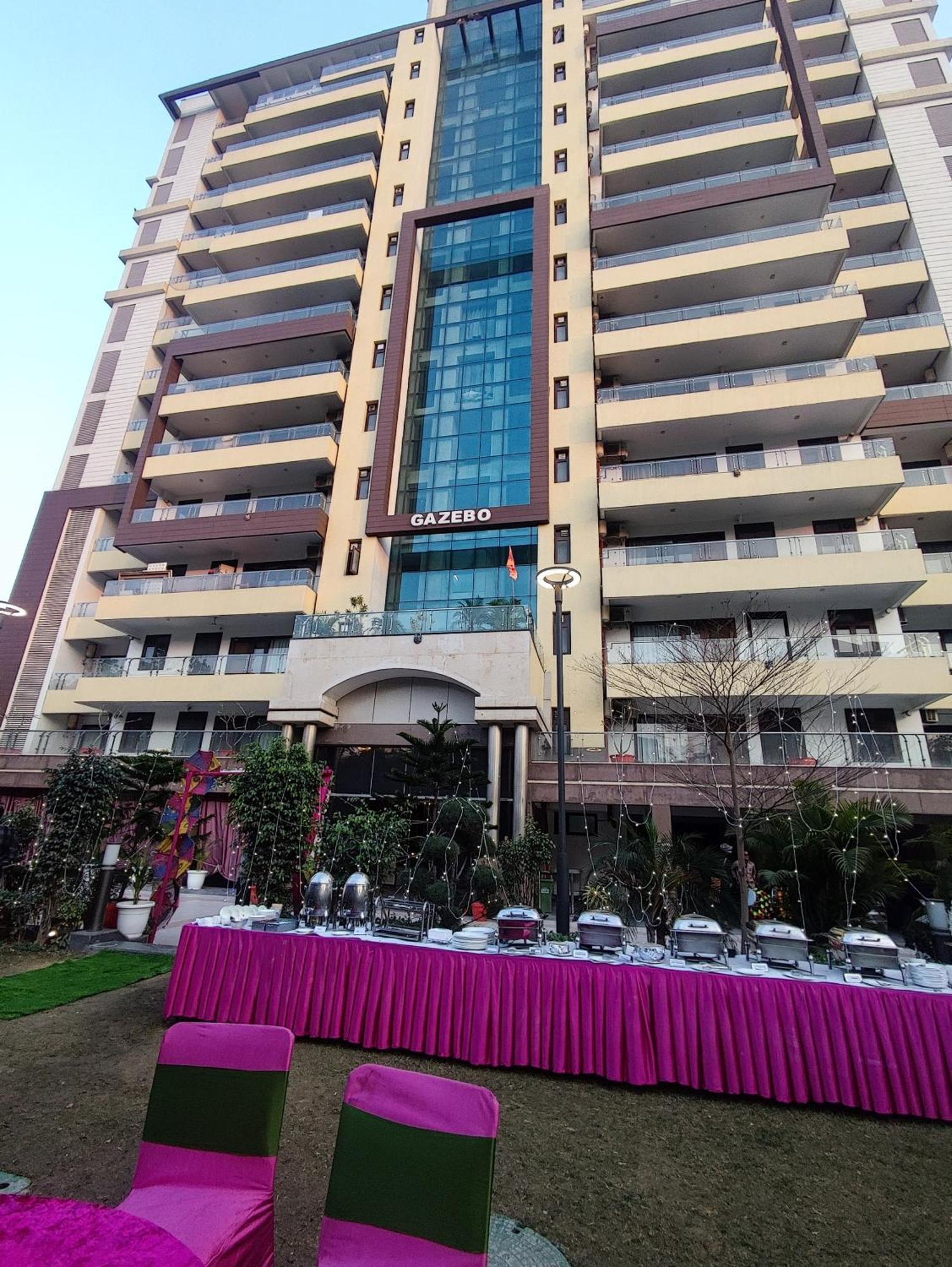 Gazebo Inn&Suites Medanta Gurgaon Bagian luar foto