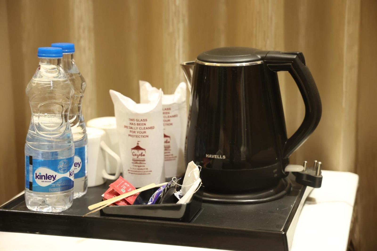 Gazebo Inn&Suites Medanta Gurgaon Bagian luar foto